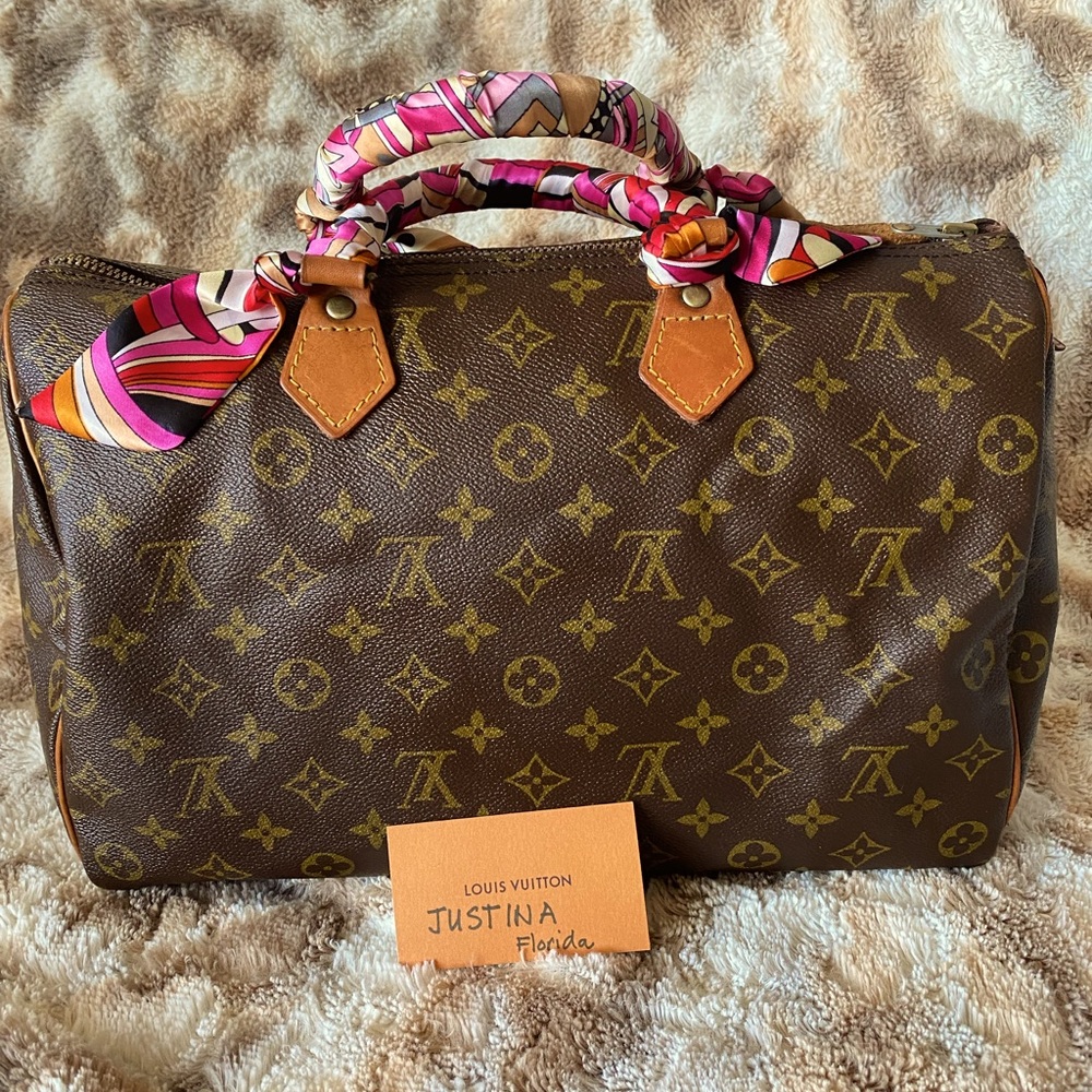 Can be used for a quick travel getaway bag!